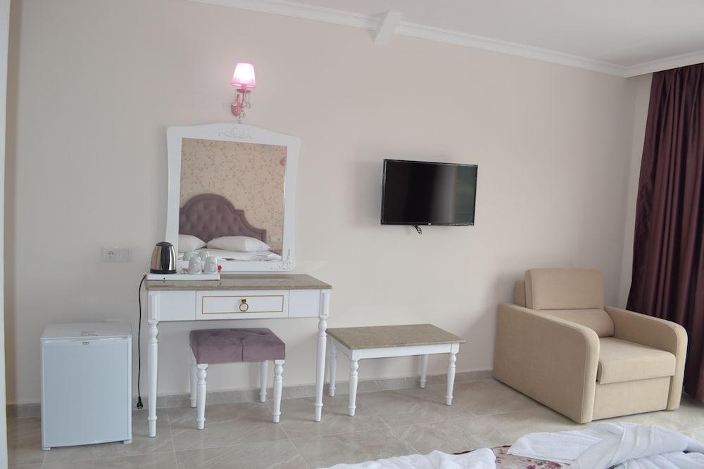 Turk Hotel Олюденіз Екстер'єр фото
